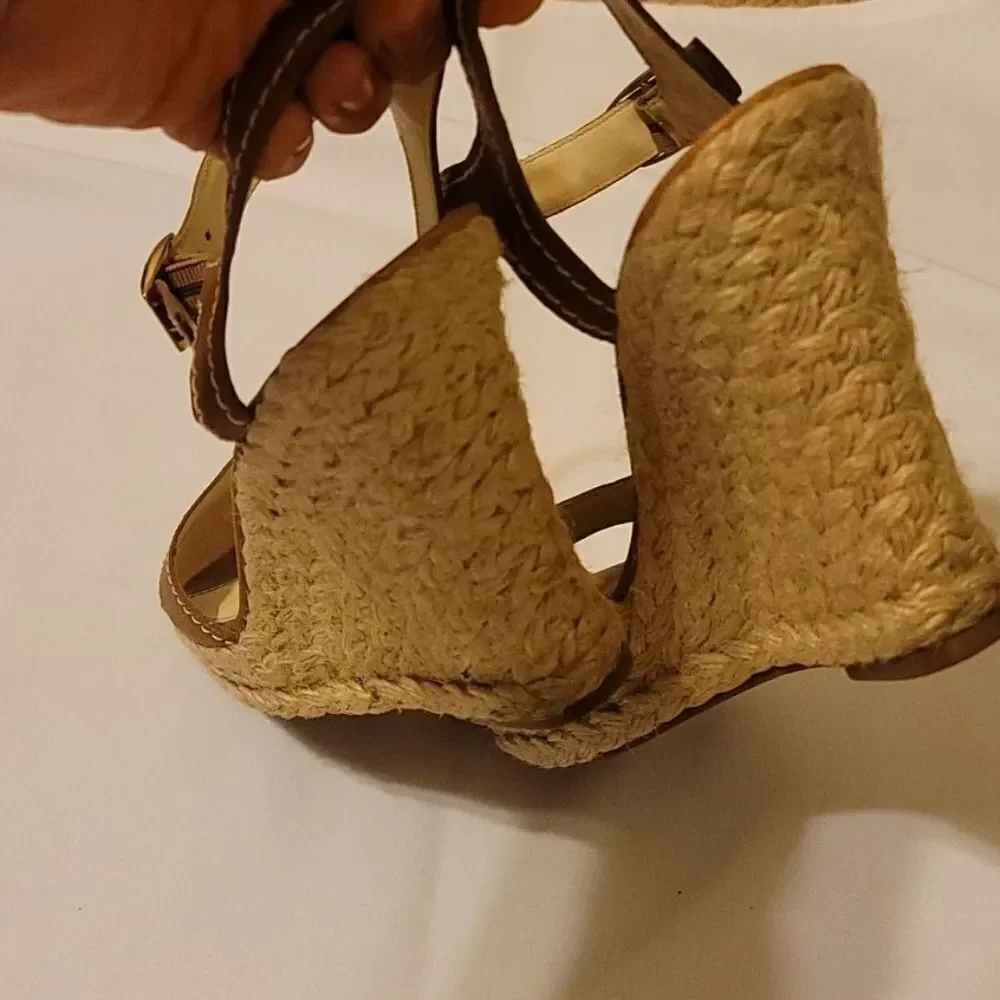 Vía‎ espiga espadrilles wedges size 8. 5